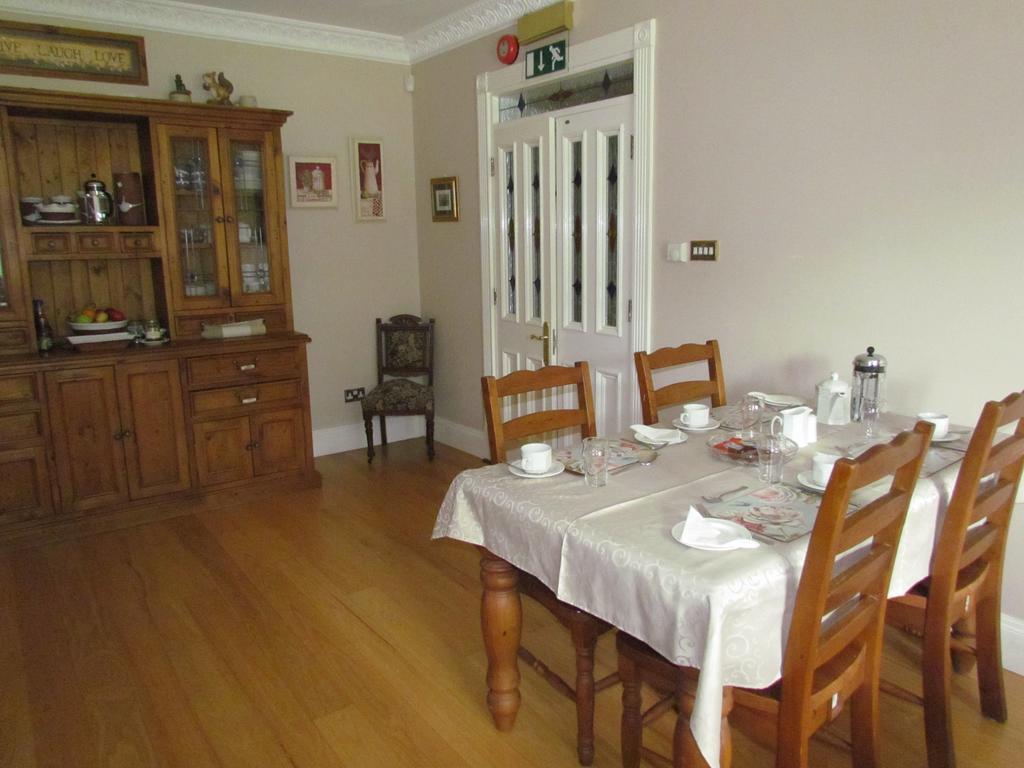Gate Lodge B&B Portumna Esterno foto